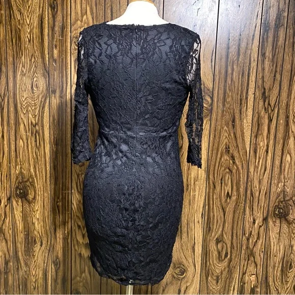 Wrap V Neck Cap Sleeve Elegant Lace Cocktail Dress - Picture 7 of 7